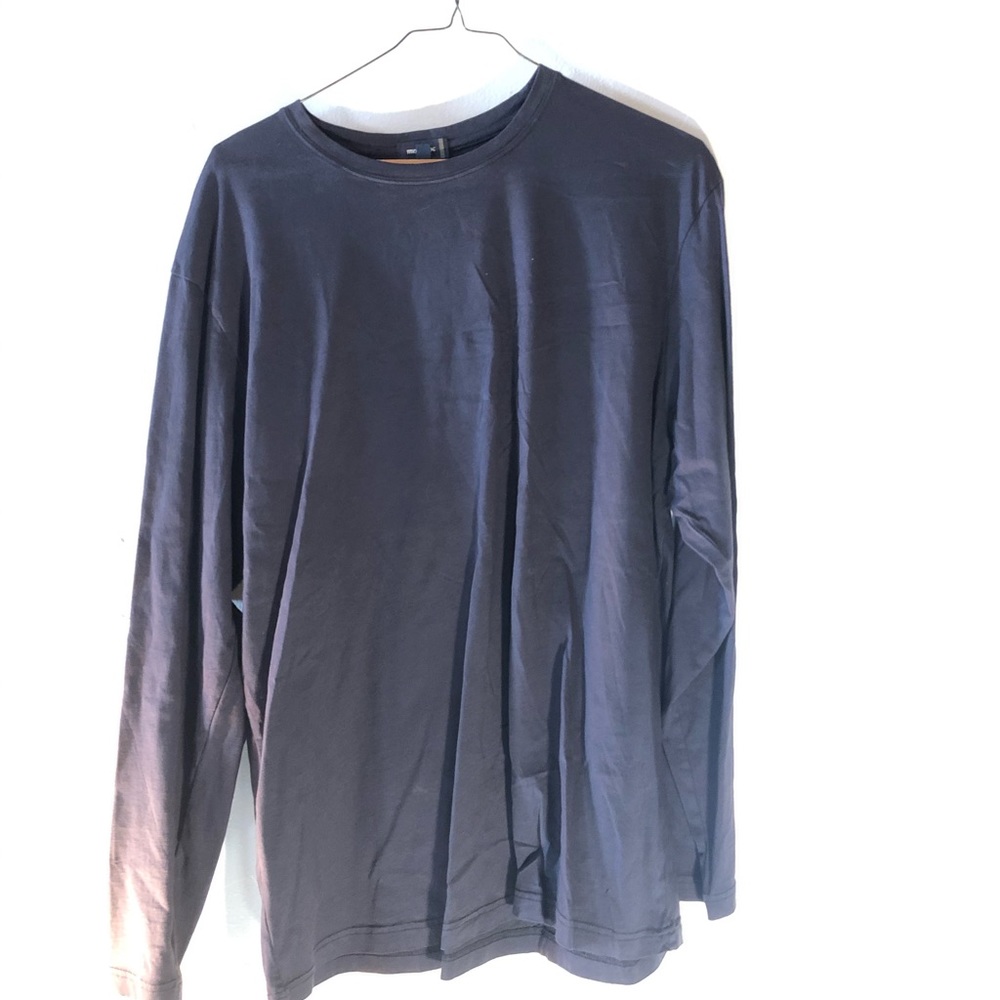Mododoc size L long sleeve tshirt never worn